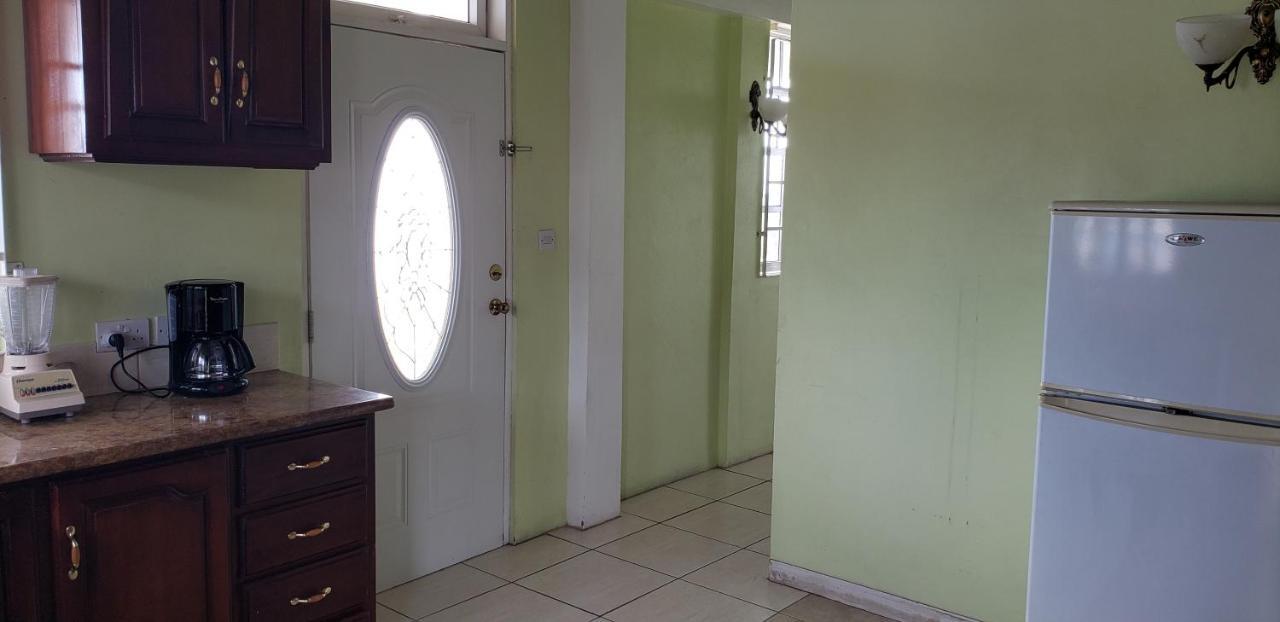 Unit 4 Private Apartment - Розо Екстер'єр фото